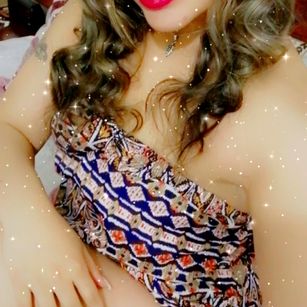 Model - Delicioushot TOYDEEPMOUTH