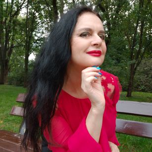 Model - Dominatrix Dinah femdom