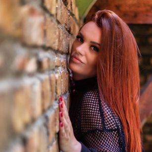 Model - arousinganna squirt