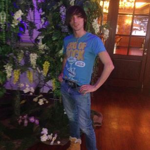 Model - ArnoldSly dance