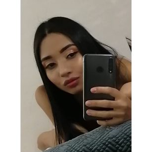 Model - Sarah James bigeyes