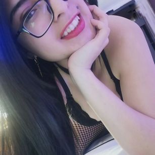 Model - Mila_Avril feet