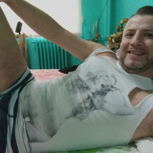 Model - Best-Man masturbate