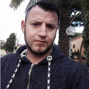 Model - Best-Man masturbate