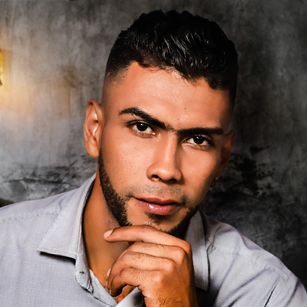 Model - Erick_Betlam cumshot