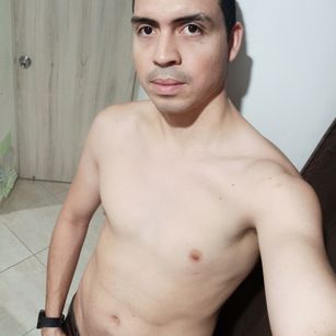 Model - Lucho Ochoa whitecock