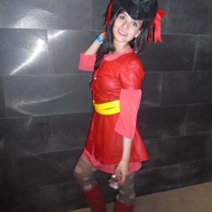 Model - Valeria sexyeyes