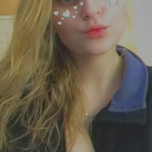 Model - Queenaddie19 sexy