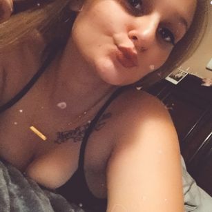 Model - Queenaddie19 Freak