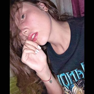 Model - sara_blonde pussy