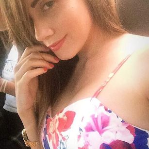 Model - sara_blonde latina