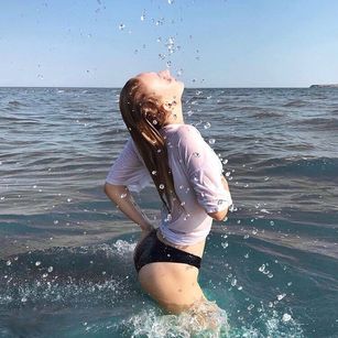 Model - SavRose sweet