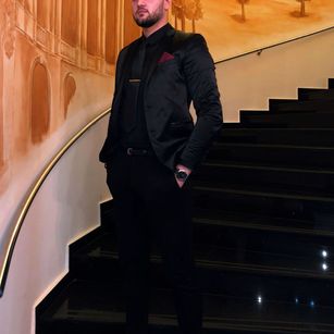 Model - Damon Love Hot