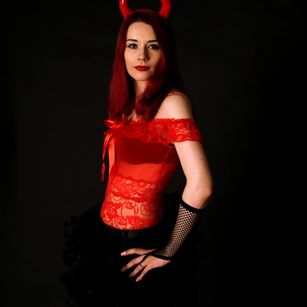 Model - VictoryVega femdom