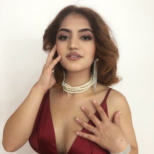 Model - Juliette Pierre joi