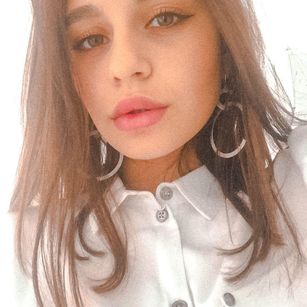 Model - Camilla pussyplay