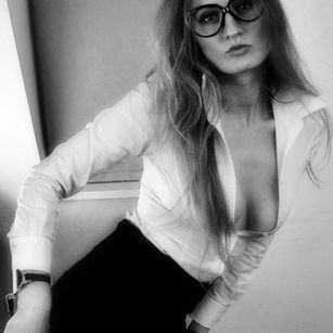 Model - MissElaWinters SexToys