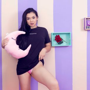 Model - MazikeenPierce girl