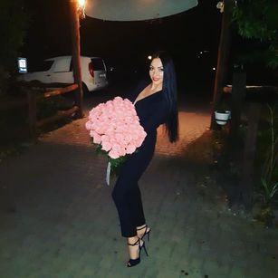 Model - BeatriceOMoon dance