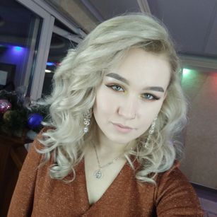 Model - Kati  Sweet natural