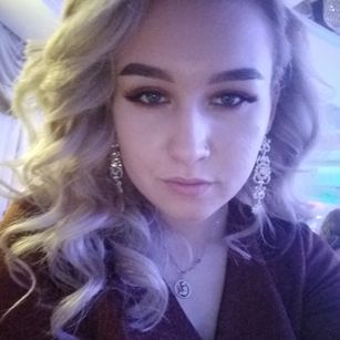 Model - Kati  Sweet natural