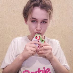 Model - Kati  Sweet Hot