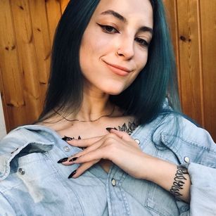 Model - Lilibaby Hot