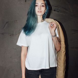 Model - Lilibaby naturaltits