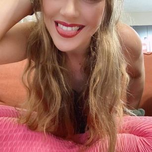 Model - LillyXLust anal