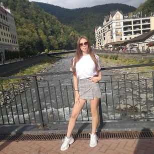 Model - Little Girl cei