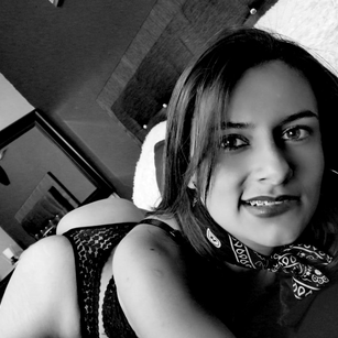 Model - Loana_Benson joi