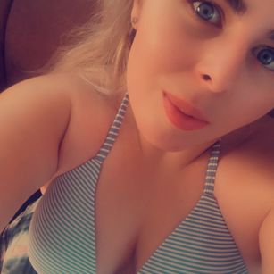 Model - PrincessTitsUk Domme