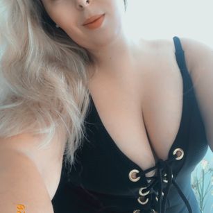 Model - PrincessTitsUk anal