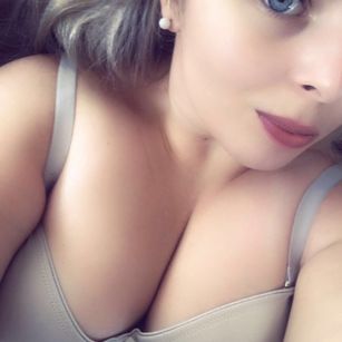 Model - PrincessTitsUk findom