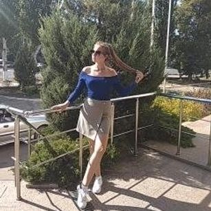 Model - Kati  Sweet natural