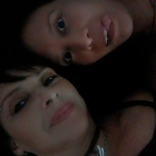 Model - Sasha Linda tacones