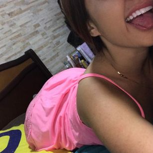 Model - Mileytabs young