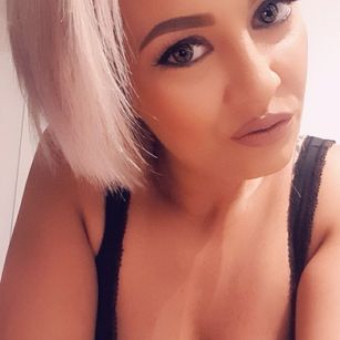 Model - ScarlettLove stockings