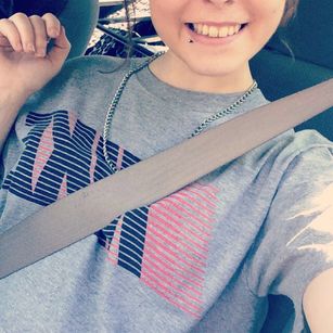 Model - HOTxNEWxYOUNG 6