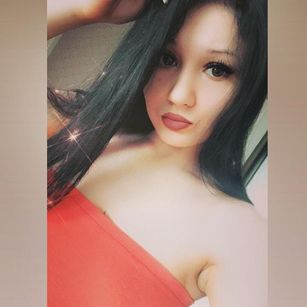 Model - Lesley dildo