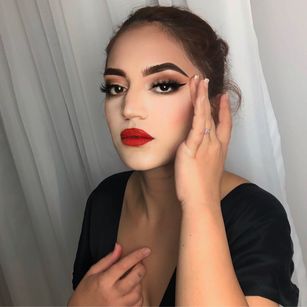 Model - Juliette Pierre sph