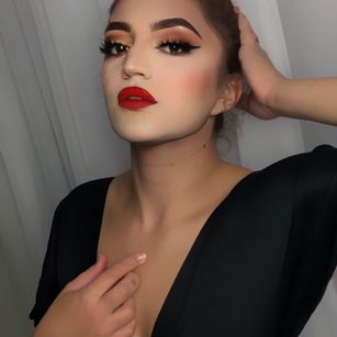 Model - Juliette Pierre sweet