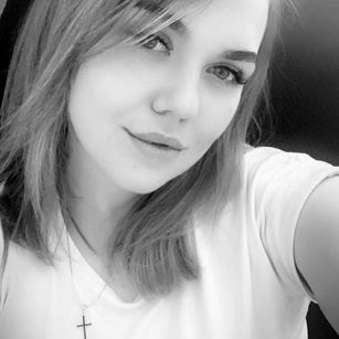 Model - Cute Erika bitch