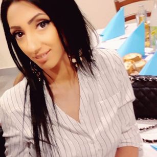 Model - LucilleBella dildo