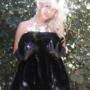 Model - Alexandra truly