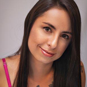 Model - April Stone joi