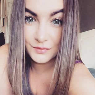 Model - Zara Daniels joi