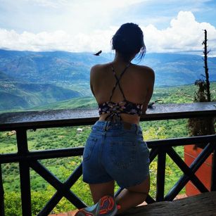 Model - Lia_taylor dildo