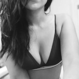 Model - Lia_taylor college