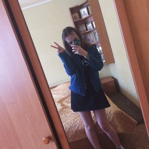 Model - Ashley Lee boobs